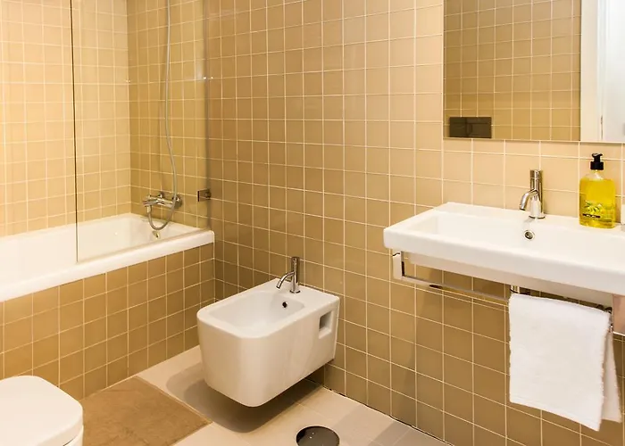 Daire Cardosas Charming With Balconies Porto