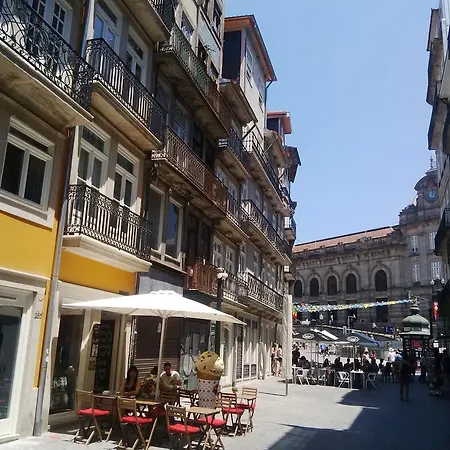Cardosas Charming With Balconies