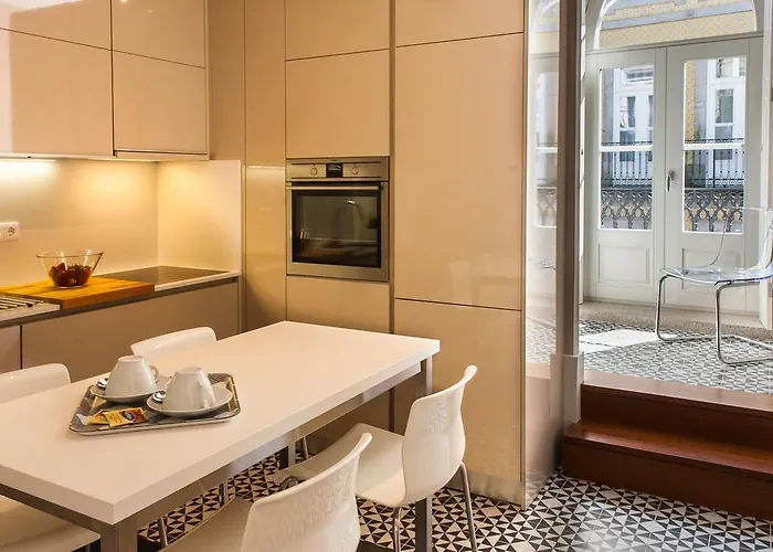 Cardosas Charming With Balconies * Πόρτο