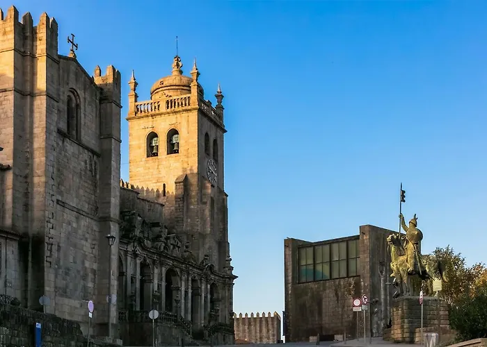 Cardosas Charming With Balconies *
