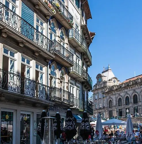 Cardosas Charming With Balconies *